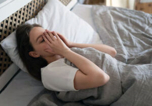 bantal tidur untuk penderita alergi dan kulit sensitif