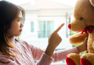keterikatan emosional pada boneka