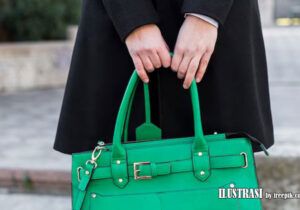 memadukan tas dan outfit untuk tampil stylish